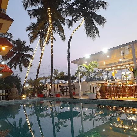 Hotel Goa Continental Арпора Экстерьер фото