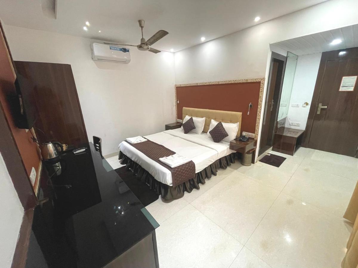 Hotel Goa Continental Арпора Экстерьер фото